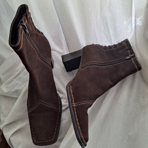 Gino Ventori Italian Suede Ankle Boots Size 40 Woven Square Toe Chunky Heels - Picture 16 of 16